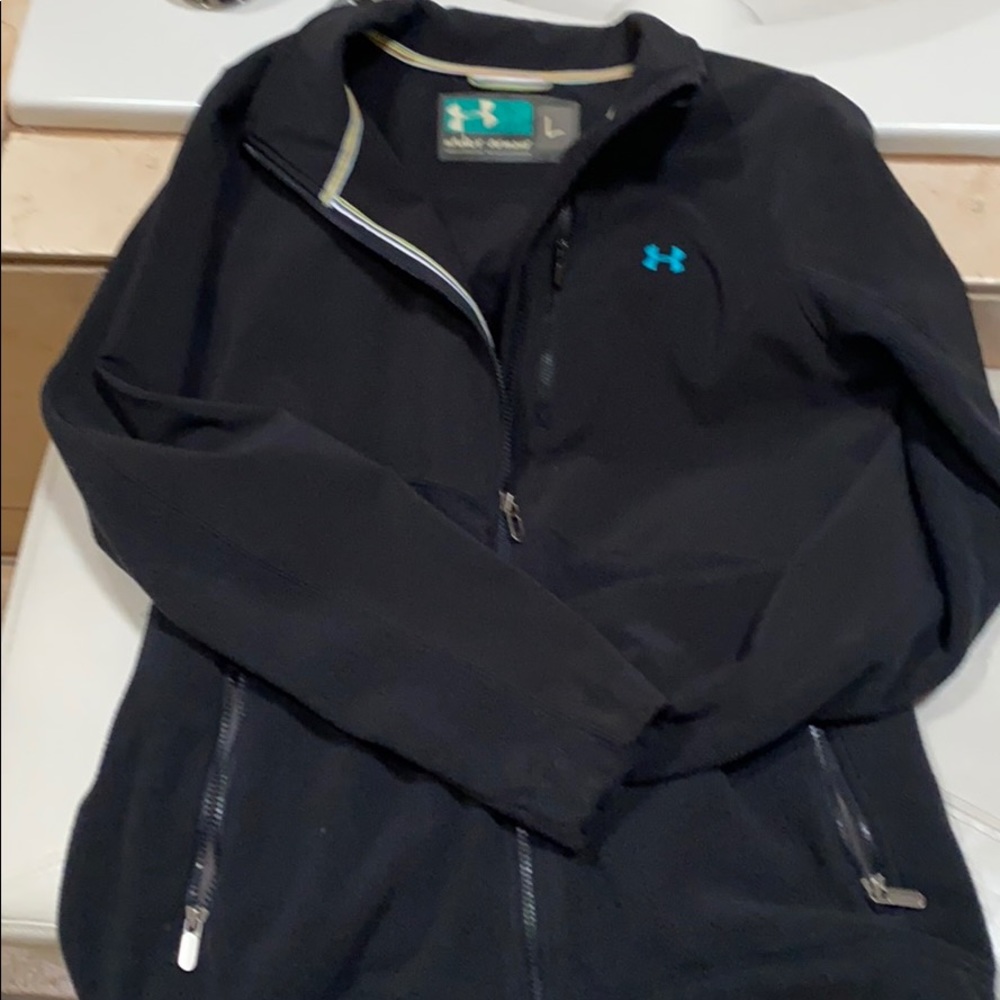 Under armour women’s jacket size large